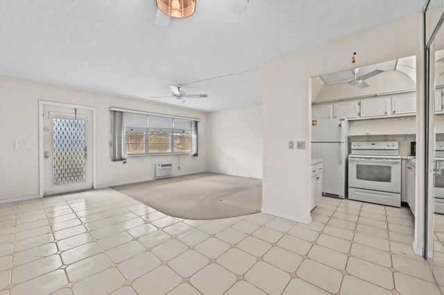 411 DURHAM N, Deerfield Beach, FL 33442