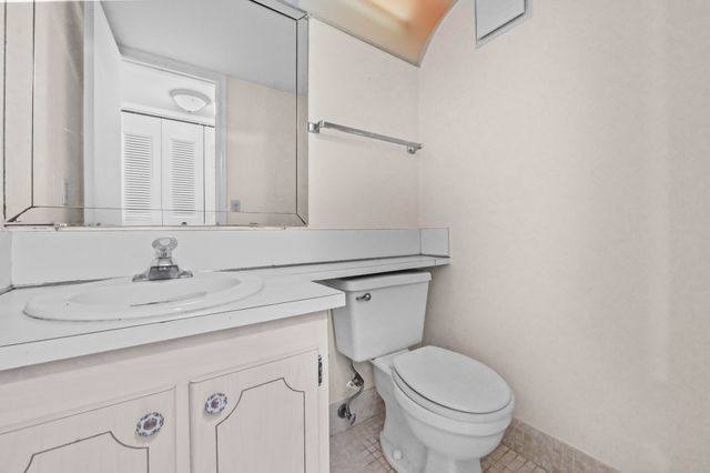 411 DURHAM N, Deerfield Beach, FL 33442