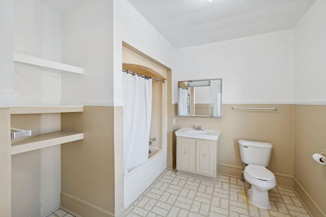 321 5th Ave E, Ashland, WI 54806