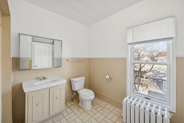 321 5th Ave E, Ashland, WI 54806