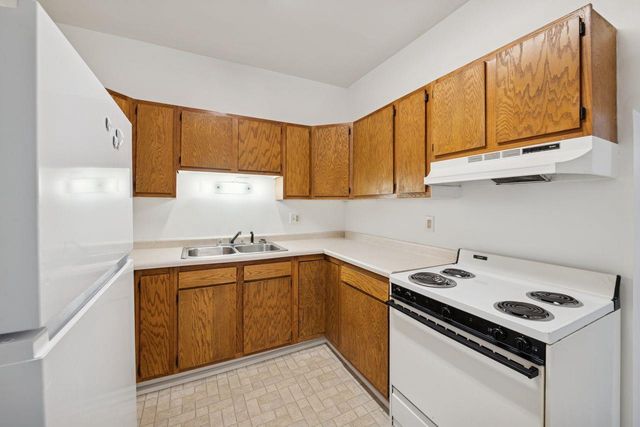 321 5th Ave E, Ashland, WI 54806