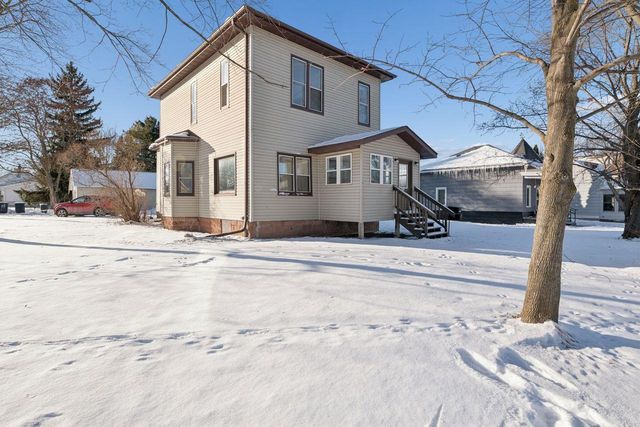 321 5th Ave E, Ashland, WI 54806