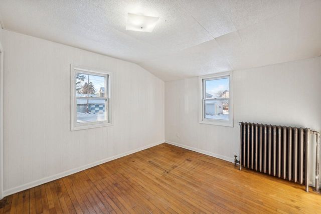 321 5th Ave E, Ashland, WI 54806