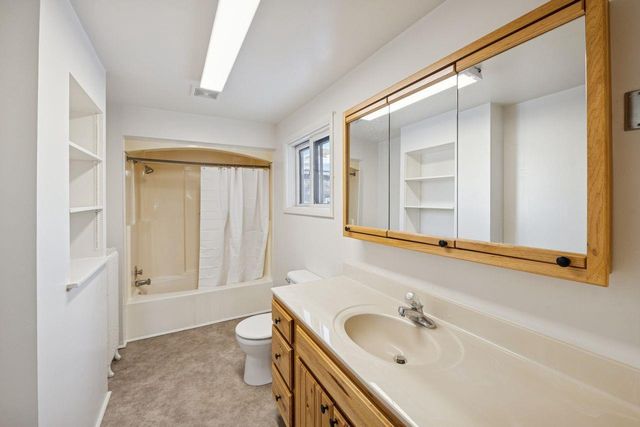 321 5th Ave E, Ashland, WI 54806