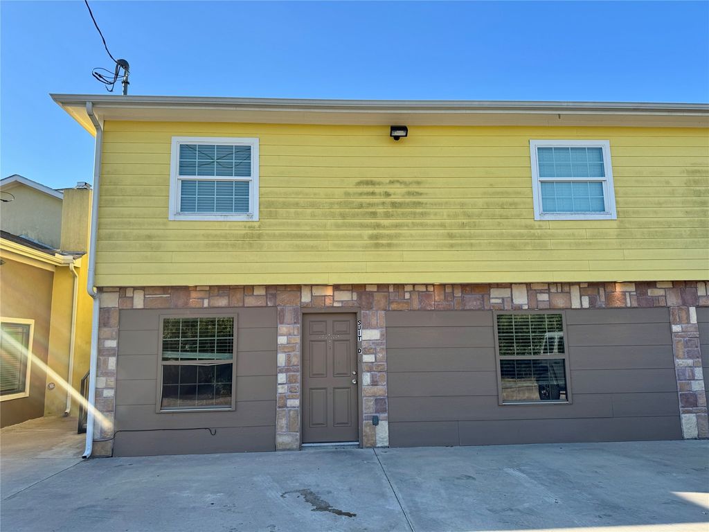 5016 S Interstate Highway 35 E, Waxahachie, TX 75165