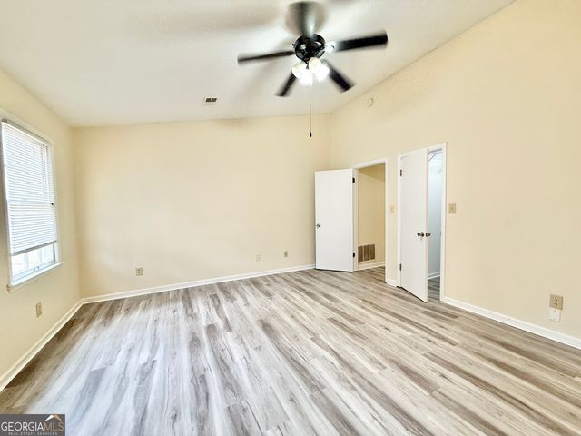 5370 Ridge Forest Drive, Stone Mountain, GA 30083