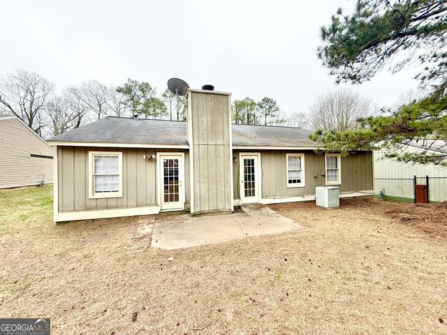5370 Ridge Forest Drive, Stone Mountain, GA 30083
