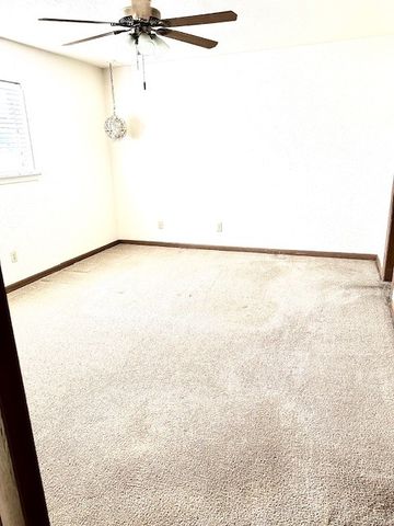 1100 N Lamb Street, Bowie, TX 76230