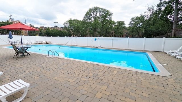 50 Green Street 114, Brookline, MA 02446