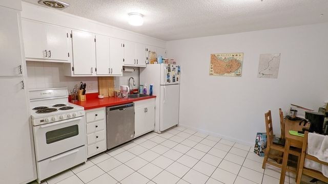 50 Green Street 114, Brookline, MA 02446