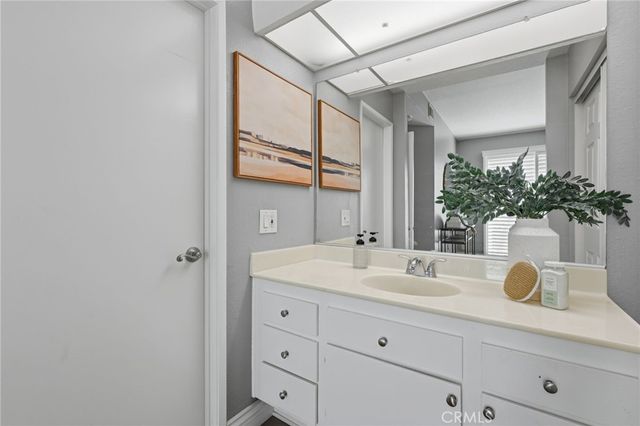 12068 Sylvan River 61, Fountain Valley, CA 92708