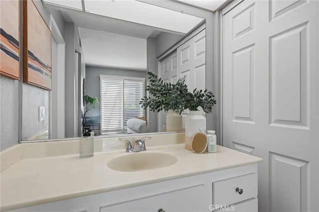 12068 Sylvan River 61, Fountain Valley, CA 92708
