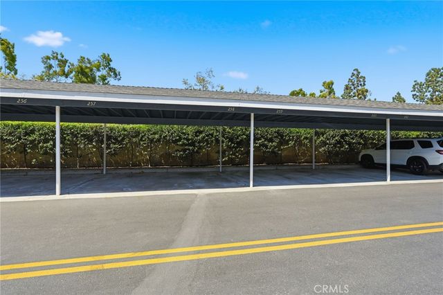 12068 Sylvan River 61, Fountain Valley, CA 92708