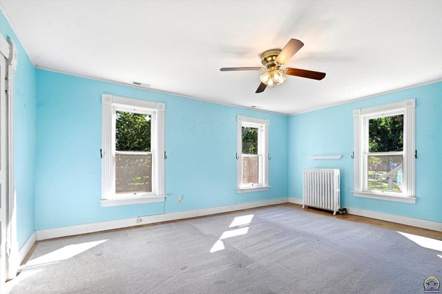 411 SW Greenwood AVE, Topeka, KS 66606