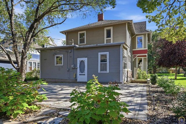 411 SW Greenwood AVE, Topeka, KS 66606