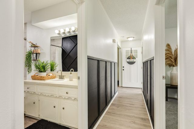 223 Avenue H, Brazoria, TX 77422