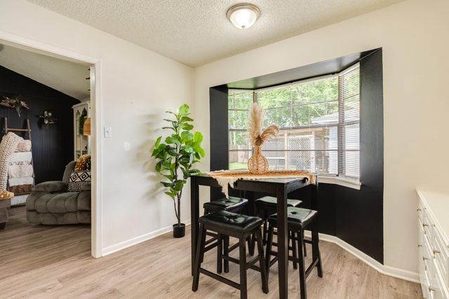 223 Avenue H, Brazoria, TX 77422
