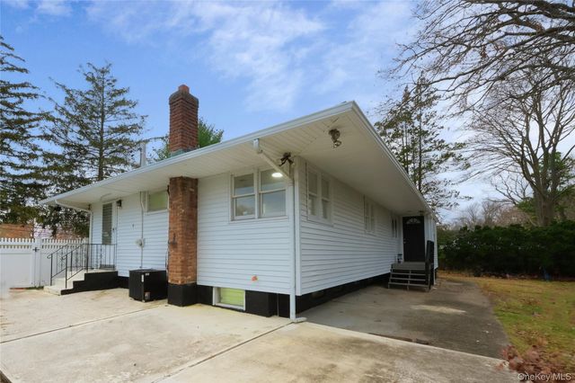 741 Ocean Avenue, Bohemia, NY 11716