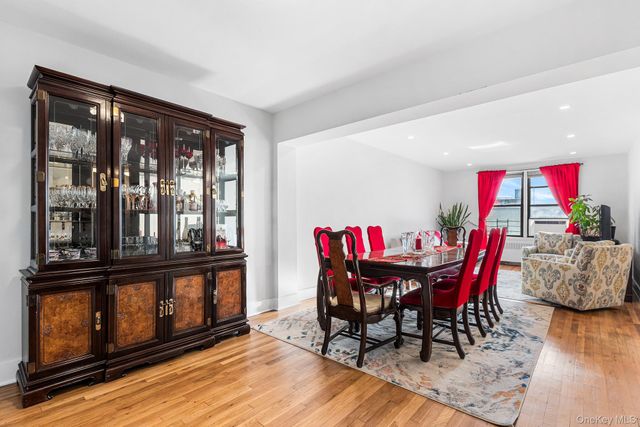 525 W 235th Street 7E, Bronx, NY 10463