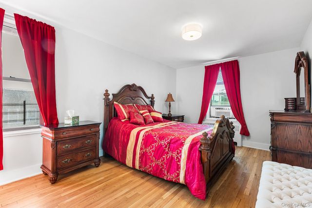 525 W 235th Street 7E, Bronx, NY 10463