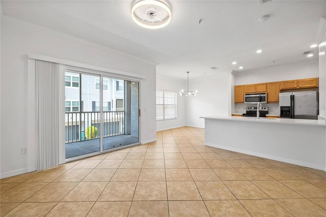 2532 GRAND CENTRAL PARKWAY 6, Orlando, FL 32839