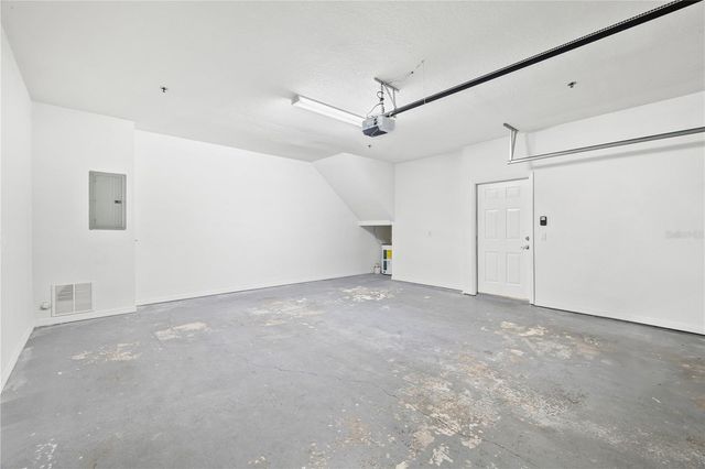 2532 GRAND CENTRAL PARKWAY 6, Orlando, FL 32839