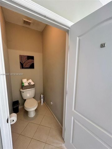 215 NE 32nd Terrace, Homestead, FL 33033