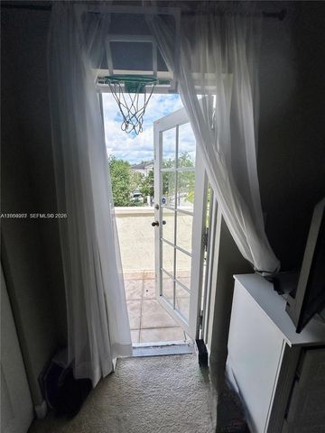 215 NE 32nd Terrace, Homestead, FL 33033