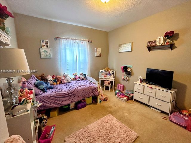215 NE 32nd Terrace, Homestead, FL 33033
