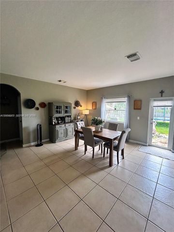 215 NE 32nd Terrace, Homestead, FL 33033