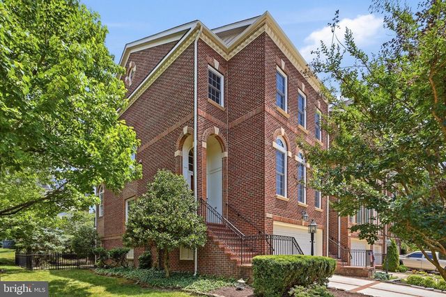 18526 BEAR CREEK TER, Leesburg, VA 20176