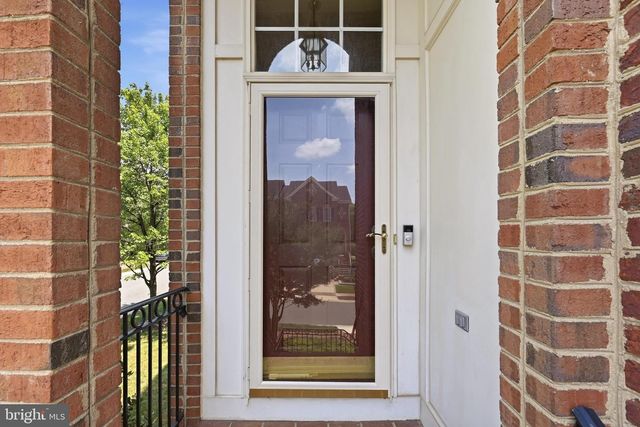 18526 BEAR CREEK TER, Leesburg, VA 20176