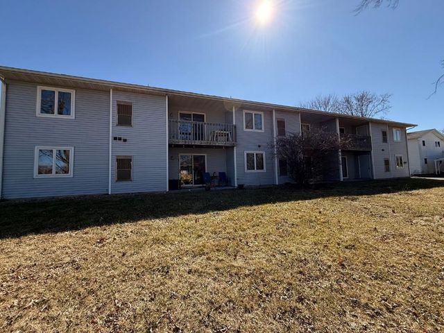 1320 Lincoln Avenue, Prairie Du Sac, WI 53578