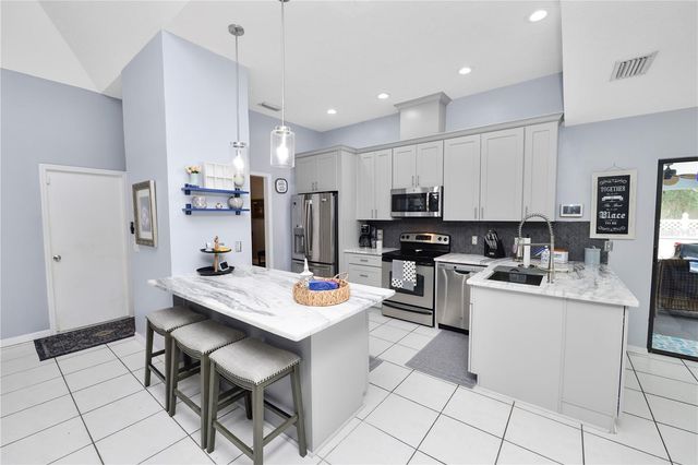 935 BALSAMINA DRIVE, Brandon, FL 33510