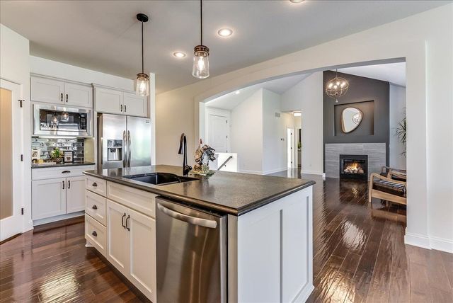 3207 N Chambers St, Wichita, KS 67205