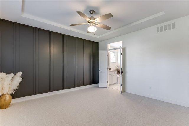 3207 N Chambers St, Wichita, KS 67205