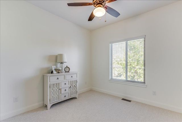 3207 N Chambers St, Wichita, KS 67205