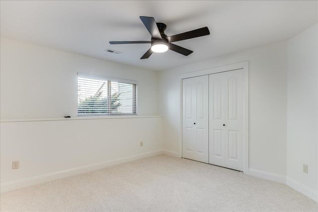 3207 N Chambers St, Wichita, KS 67205