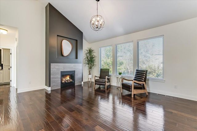 3207 N Chambers St, Wichita, KS 67205