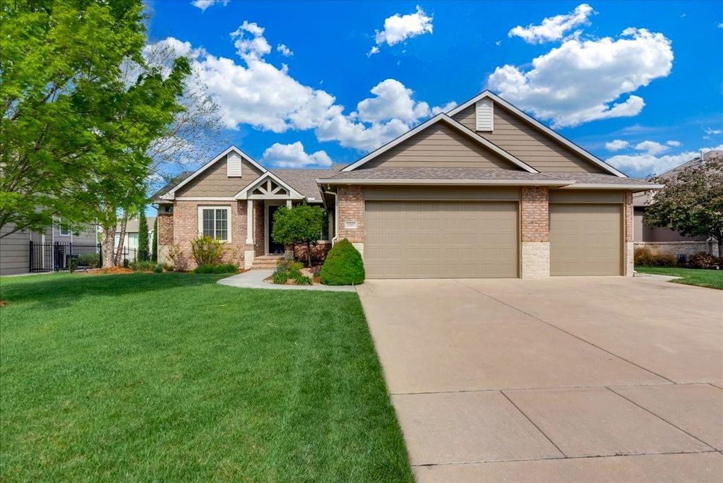 3207 N Chambers St, Wichita, KS 67205