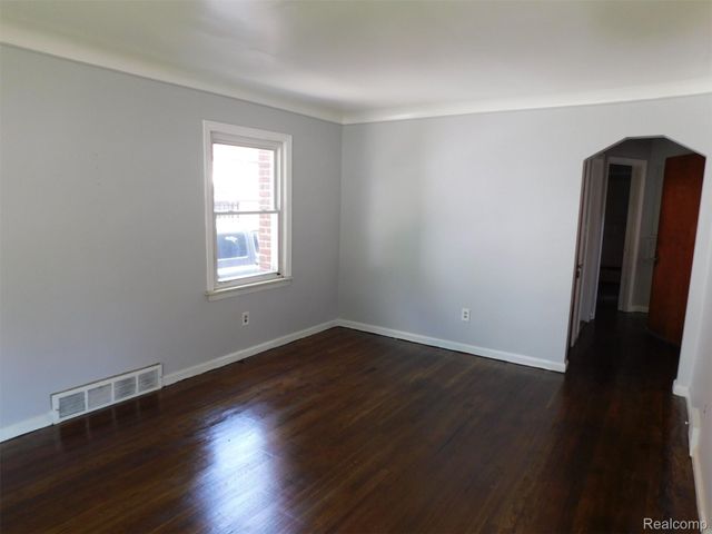 8260 Hartwell Street, Detroit, MI 48228