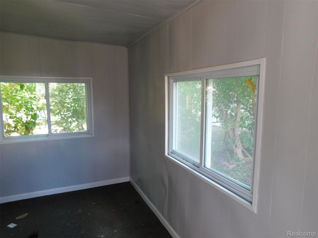 8260 Hartwell Street, Detroit, MI 48228