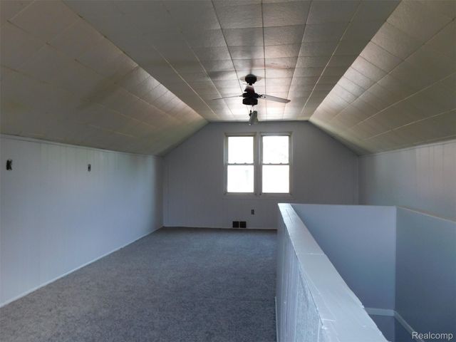 8260 Hartwell Street, Detroit, MI 48228
