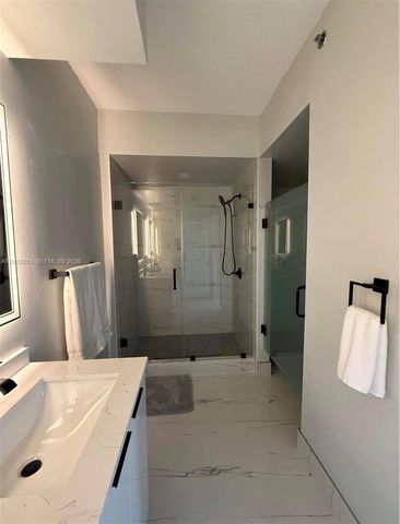 3105 NE 184th Street 7102, Aventura, FL 33160