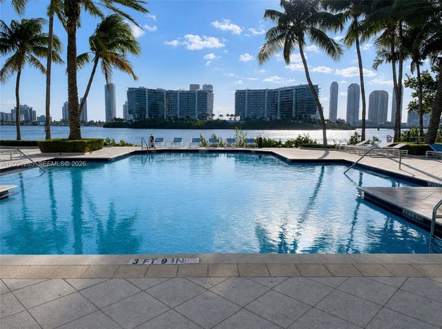 3105 NE 184th Street 7102, Aventura, FL 33160