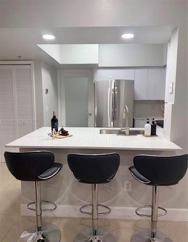 3105 NE 184th Street 7102, Aventura, FL 33160