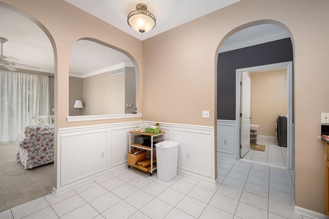 2906 N Knightsbridge Circle, Ann Arbor, MI 48105