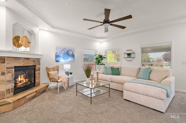 2205 N Aronmink Way, Meridian, ID 83646