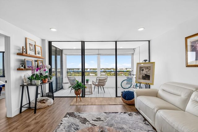 3589 S Ocean Boulevard 909, South Palm Beach, FL 33480