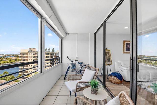 3589 S Ocean Boulevard 909, South Palm Beach, FL 33480